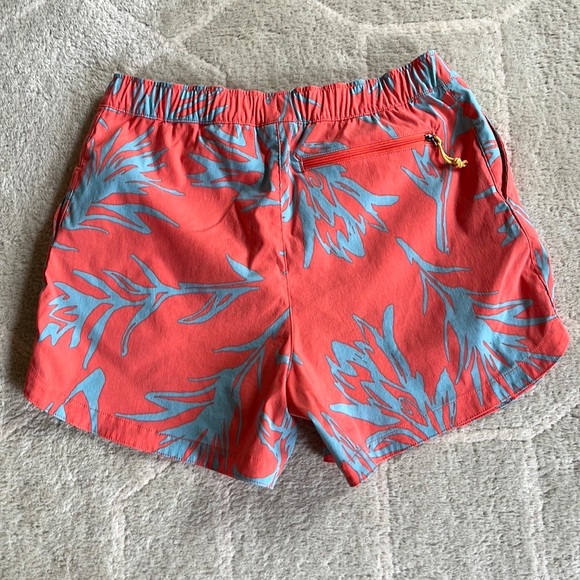 The North Face Class V Shorts - Picture 3 of 13